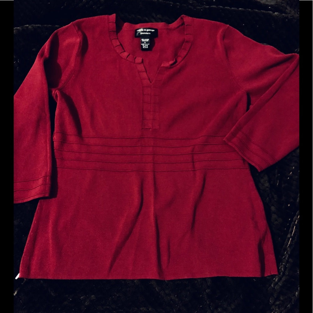 🌺Final Sale! Save $ Cable & Gauge Petite top! LP
